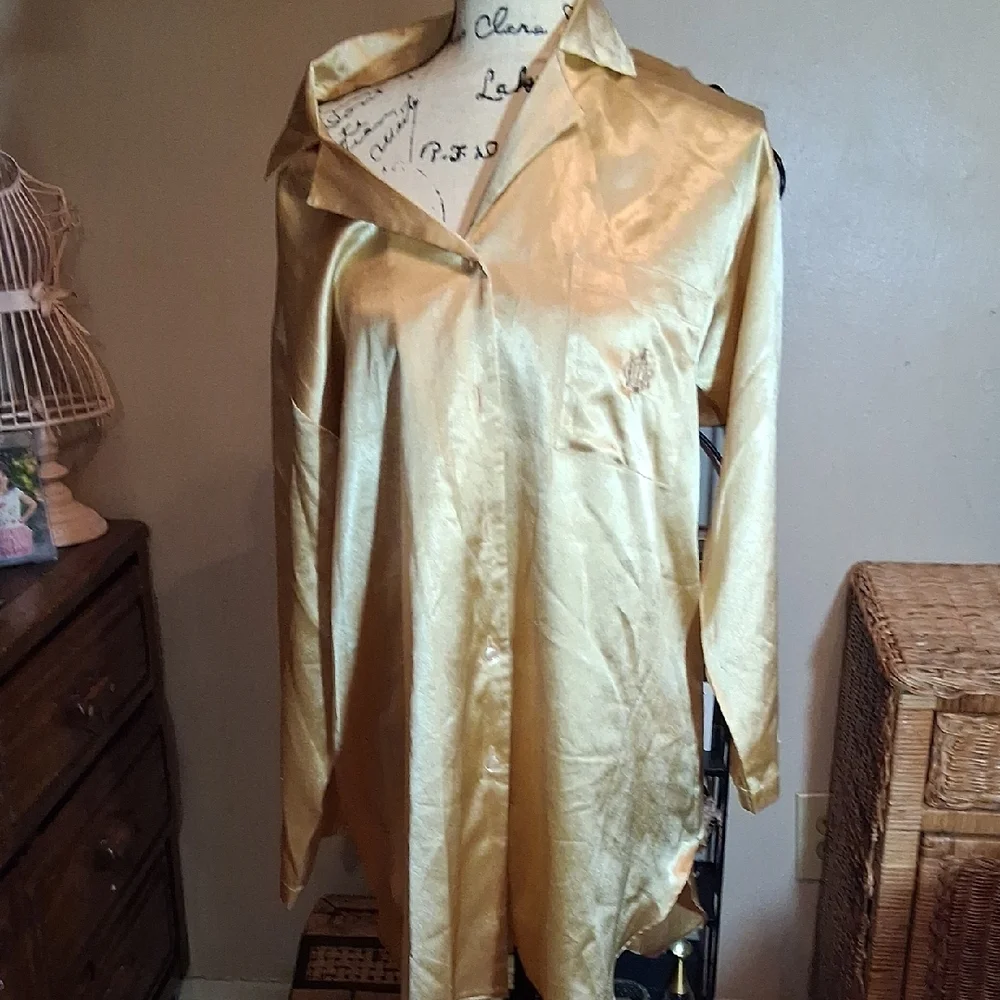 VINTAGE CHRISTIAN DIOR GOLD SATINLIKE NIGHTSHIRT SIZE MEDIUM